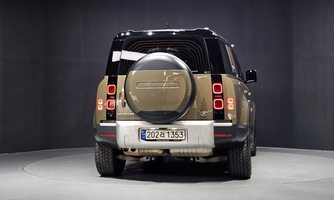 Land Rover Defender — фото 5
