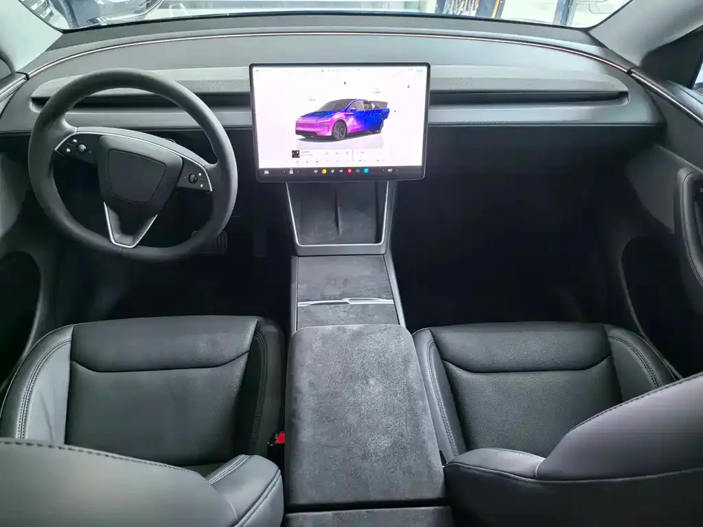 Tesla Model Y — фото 4