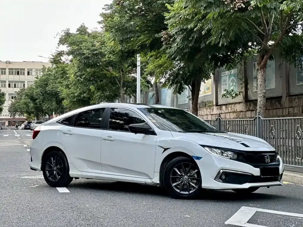 Honda Civic — фото 6