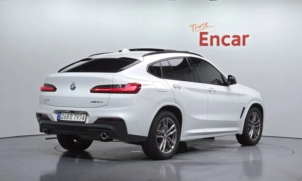 BMW X4 — фото 4