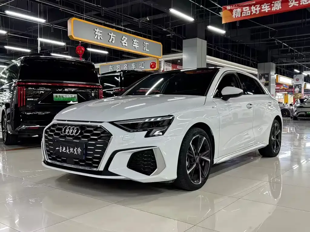 Audi A3 — фото 1