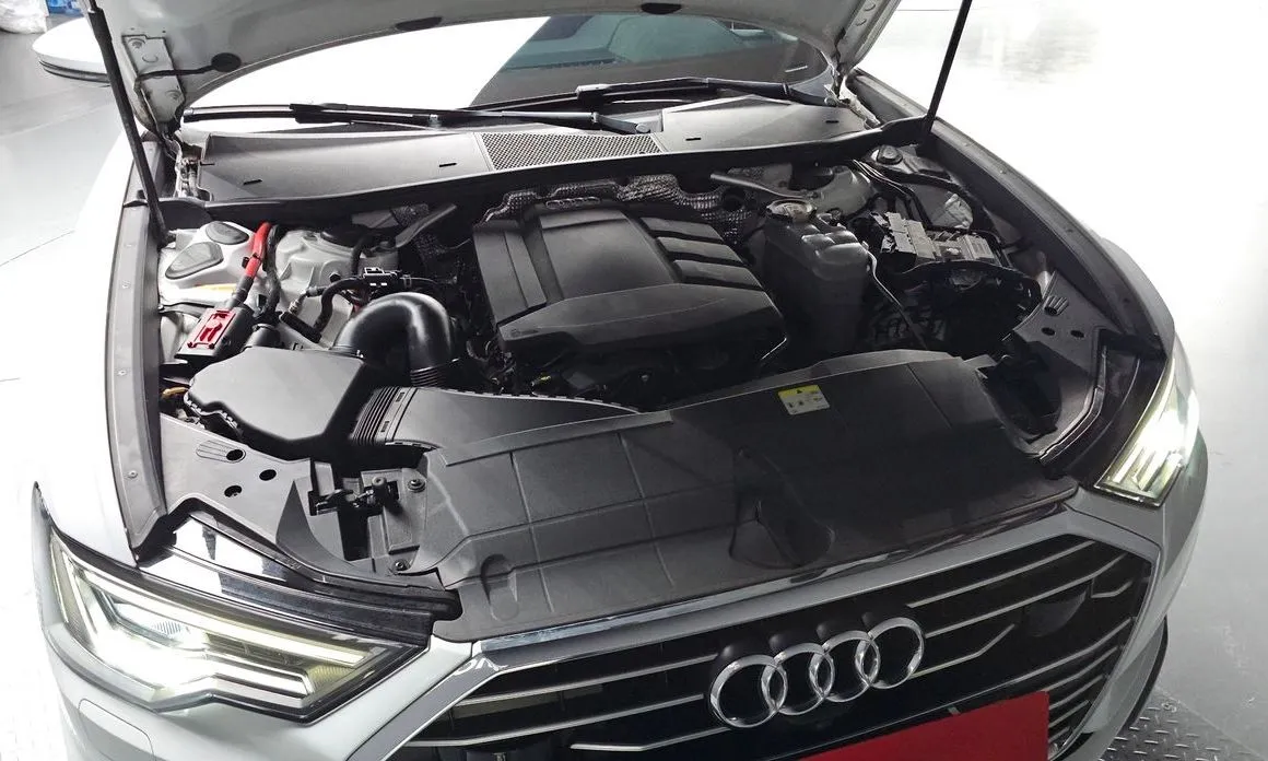Audi A6 — фото 8