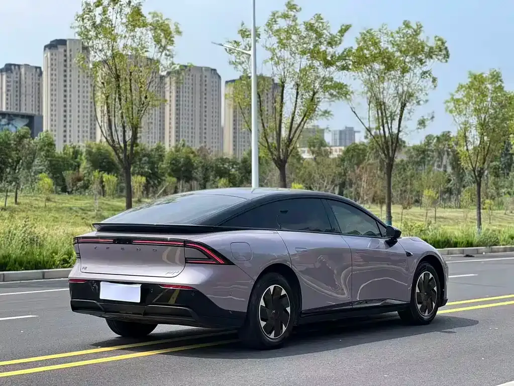 XPeng P7+ — фото 10