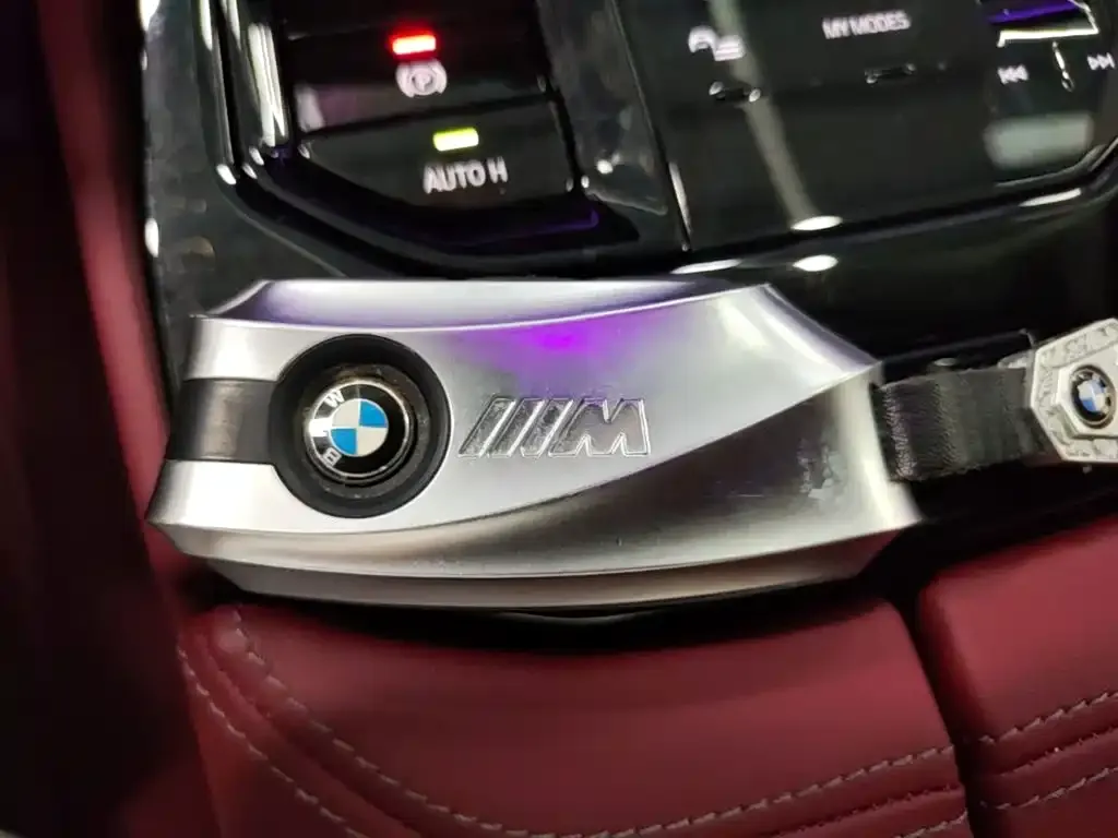 BMW i5 — фото 2