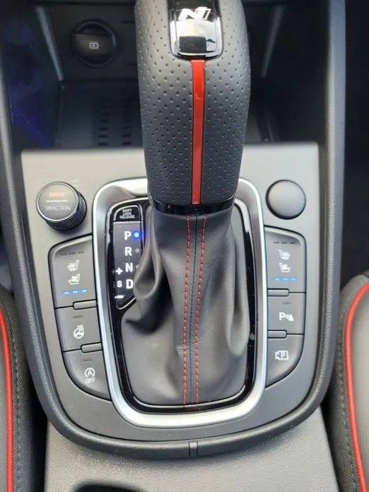 Hyundai Kona — фото 7