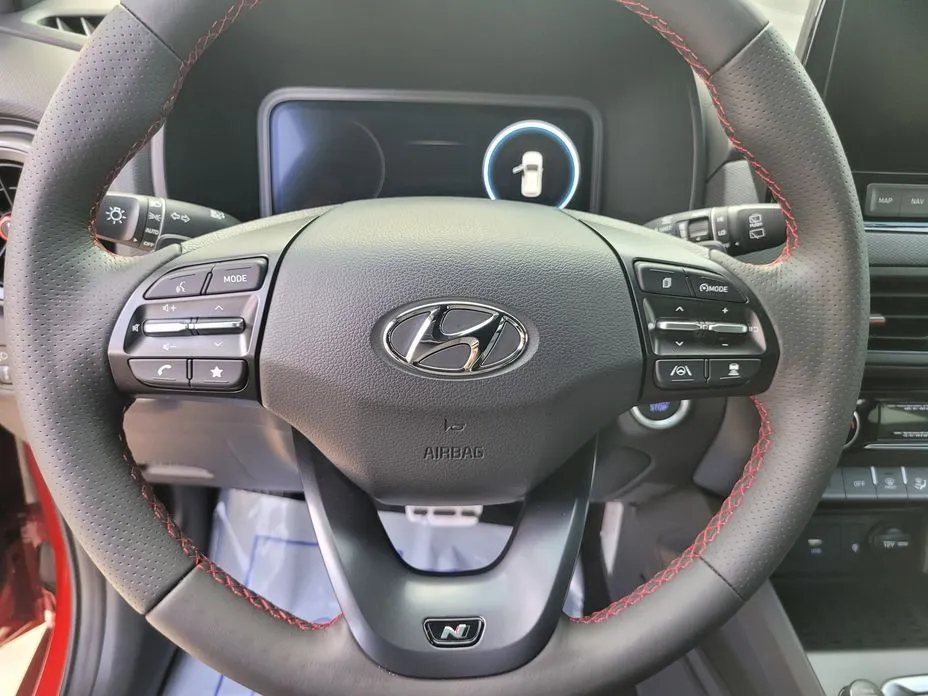 Hyundai Kona — фото 9