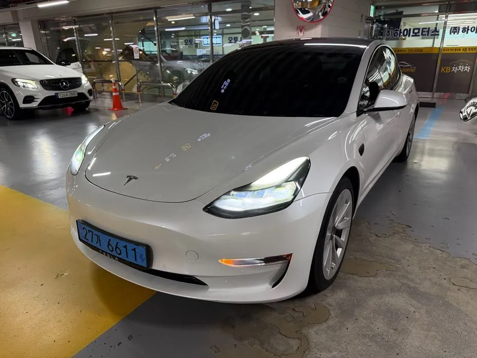 Tesla Model 3 — фото 8