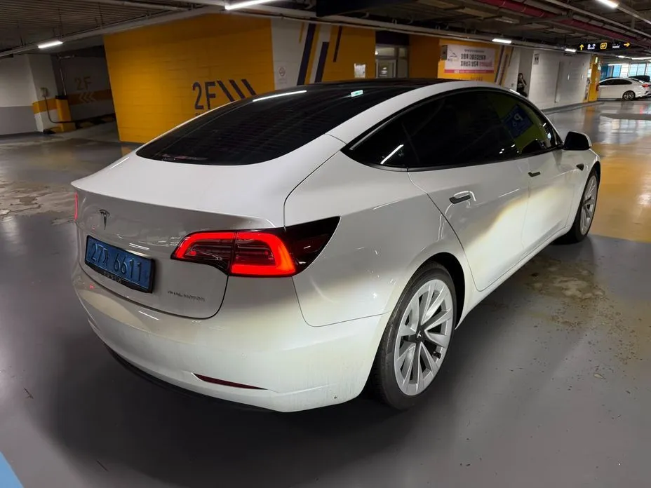 Tesla Model 3 — фото 2