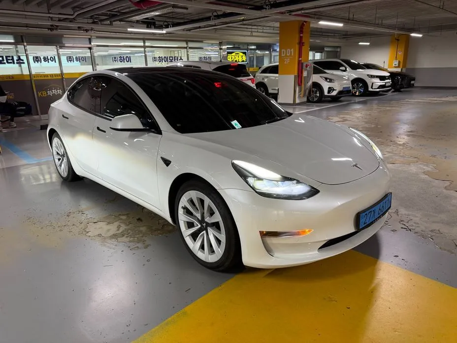 Tesla Model 3 — фото 5