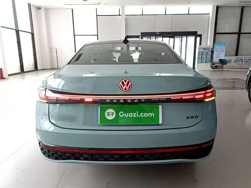 Volkswagen Passat — фото 7