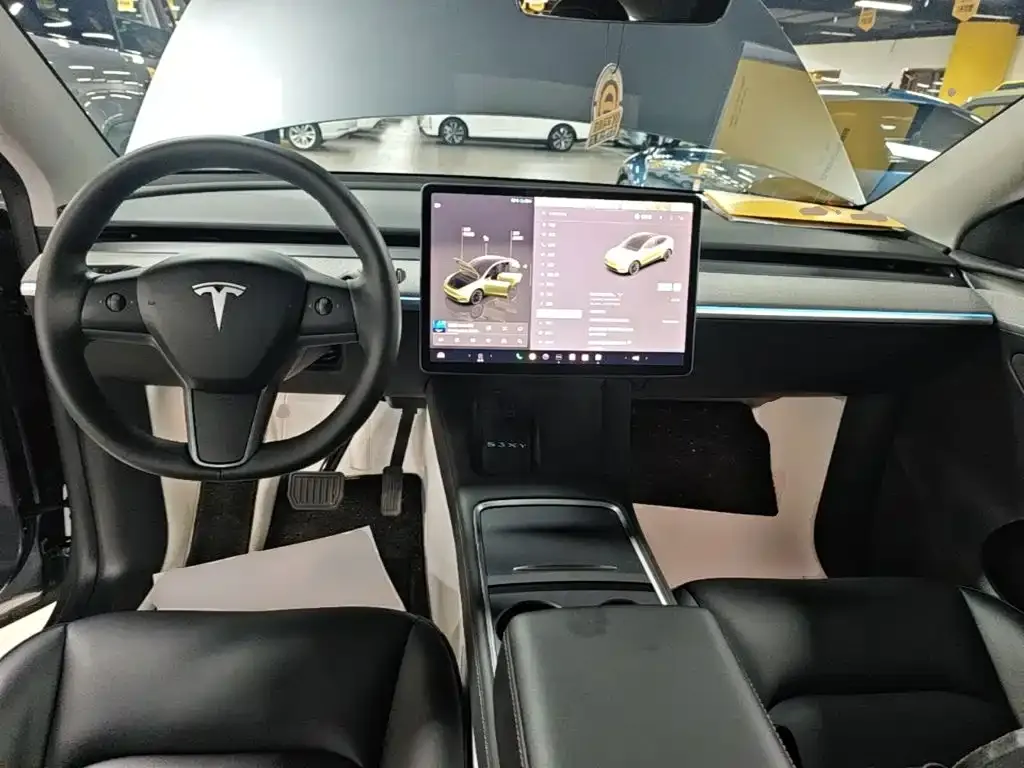 Tesla Model Y — фото 5