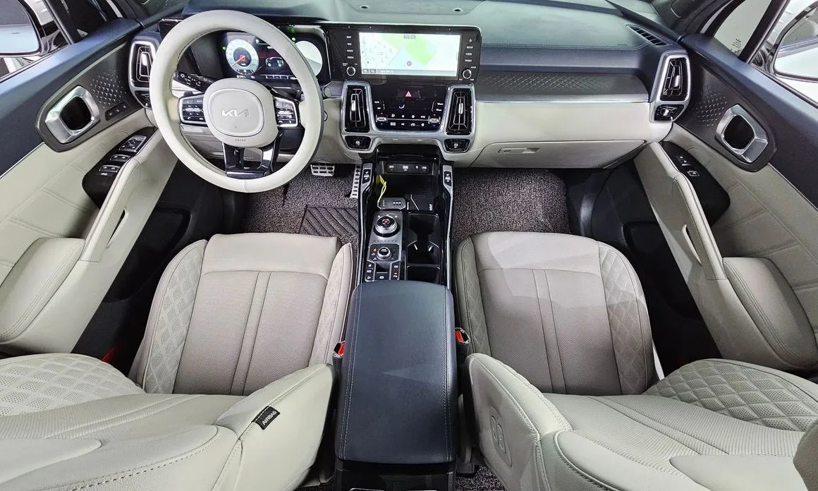 Kia Sorento — фото 7