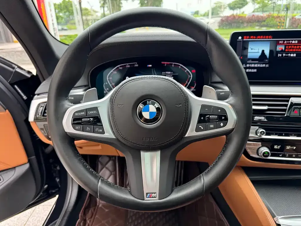 BMW 5 Series (Import) — фото 2