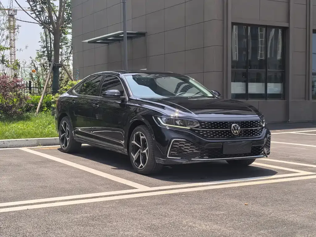 Volkswagen Passat — фото 9