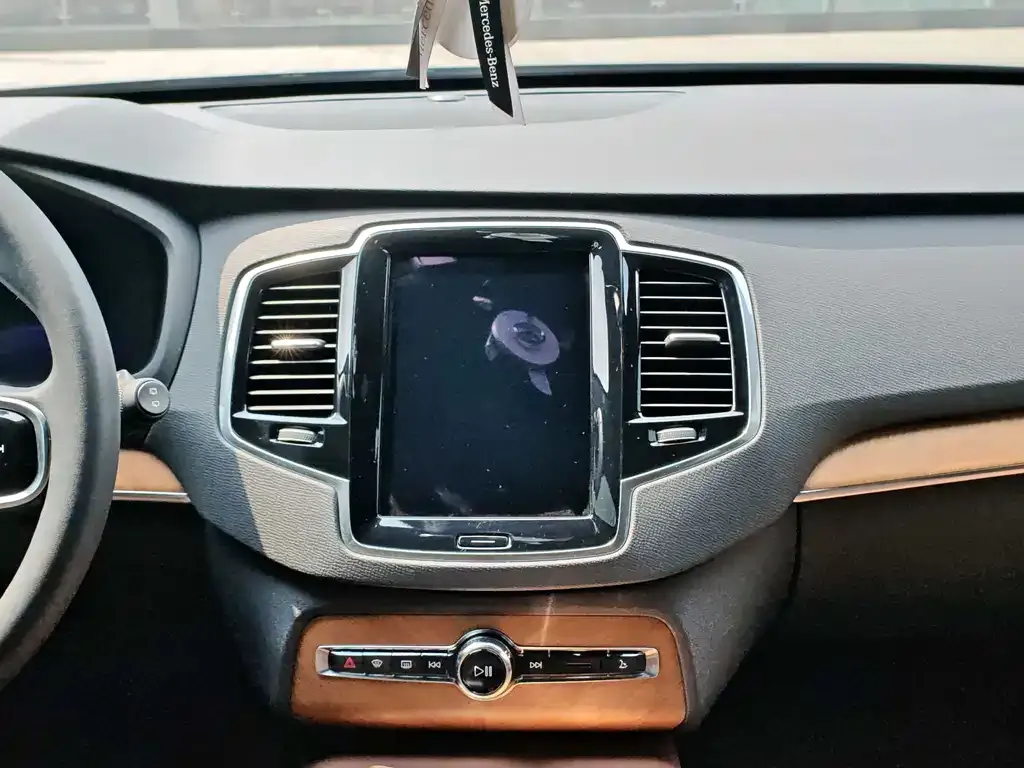 Volvo XC90 — фото 2