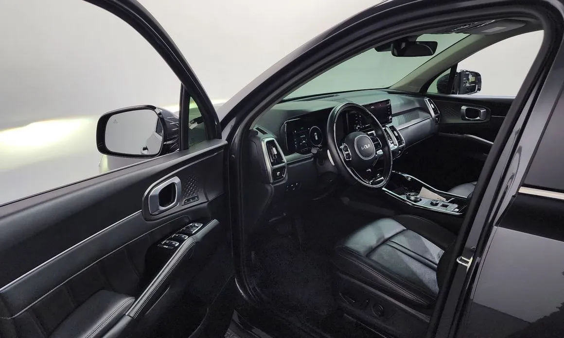 Kia Sorento — фото 10
