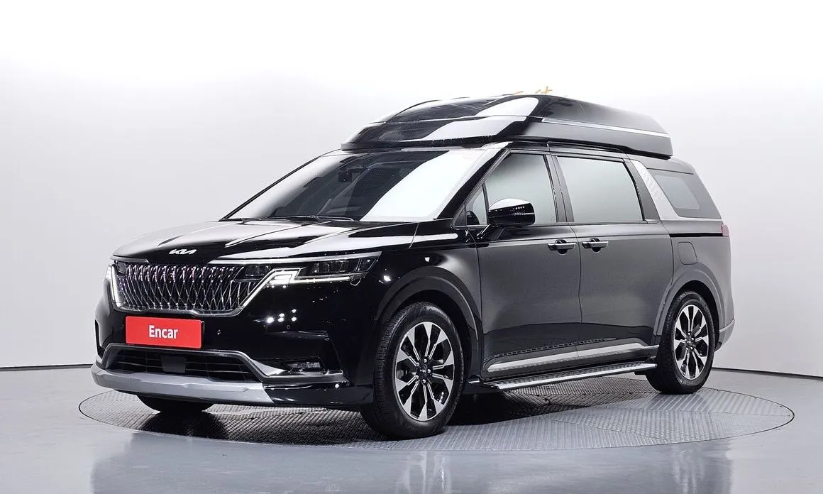 Kia Carnival — фото 1