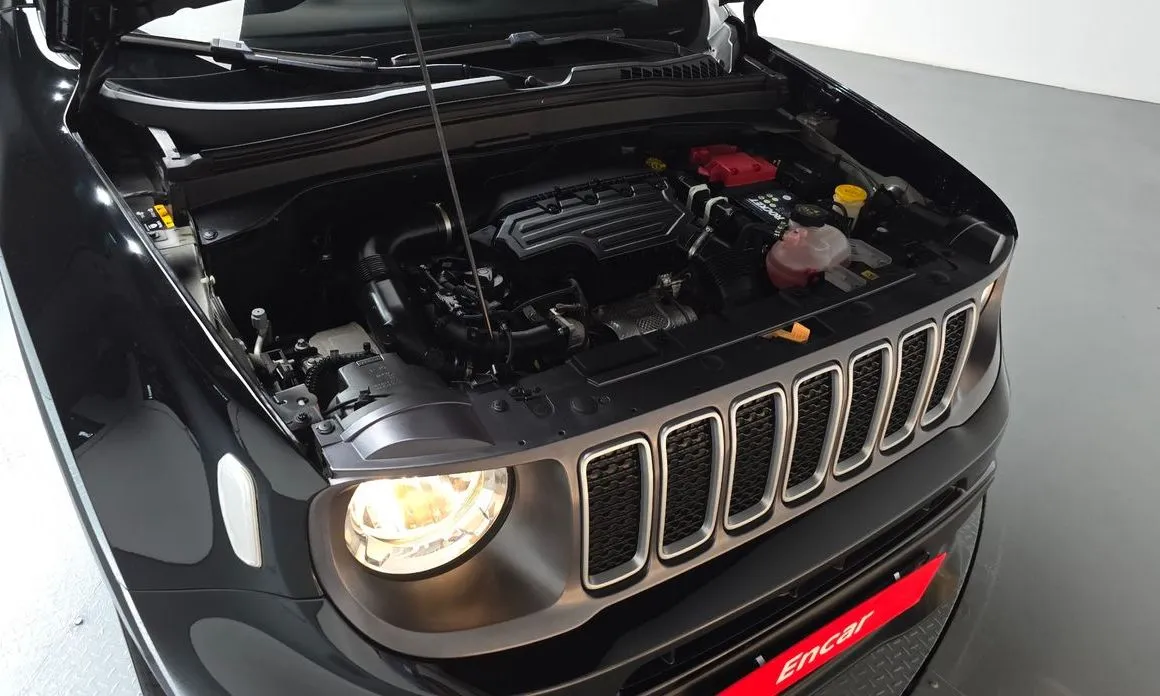 Jeep Renegade — фото 2