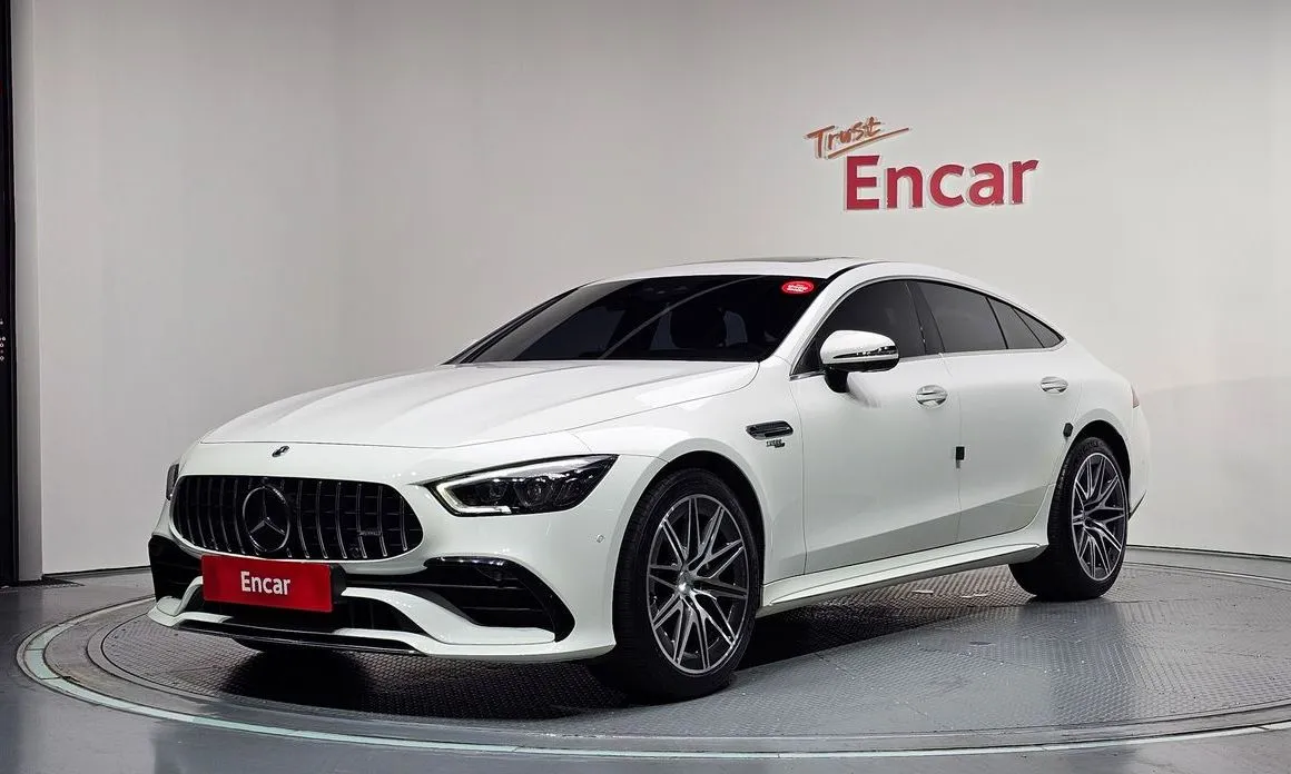 Mercedes-Benz AMG GT — фото 1