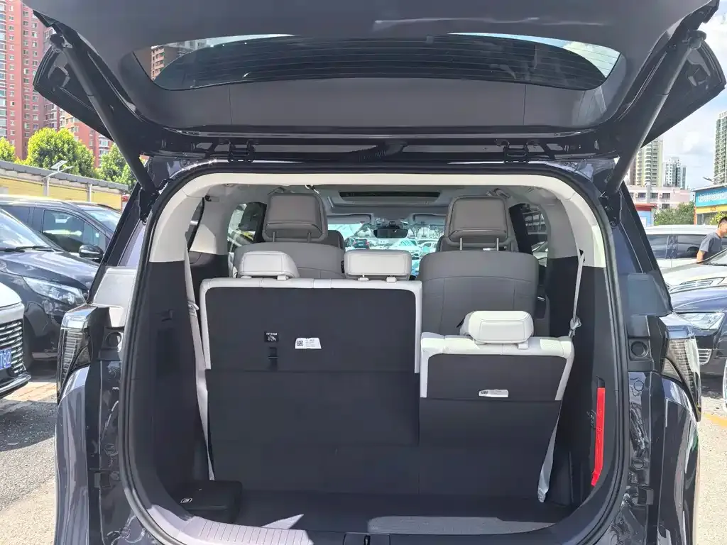 Buick GL8 Hybrid — фото 7