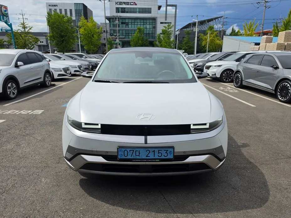 Hyundai Ioniq5 — фото 1