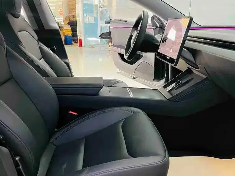 Tesla Model 3 — фото 5