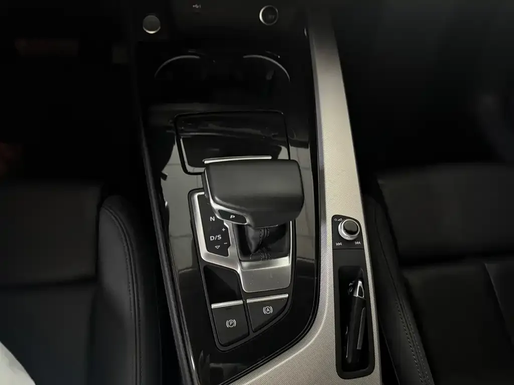 Audi A5 (Import) — фото 2