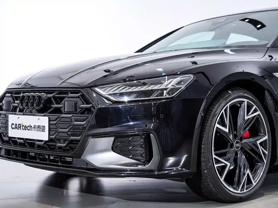 Audi A7L — фото 9