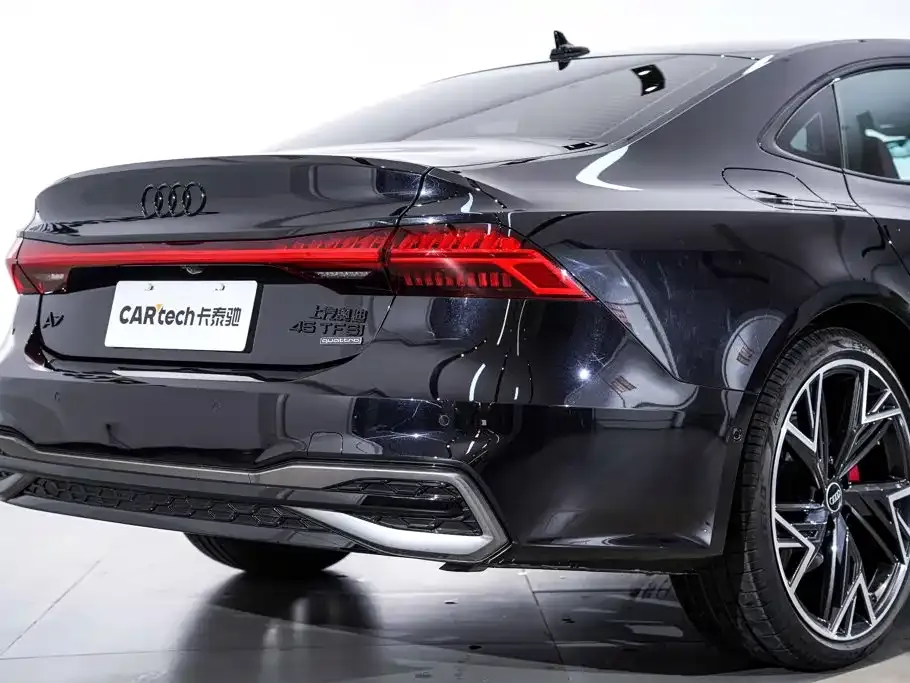 Audi A7L — фото 5