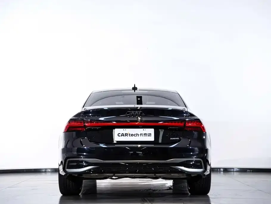 Audi A7L — фото 2