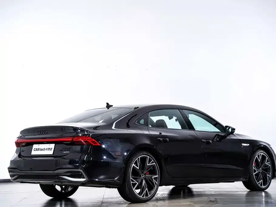 Audi A7L — фото 3