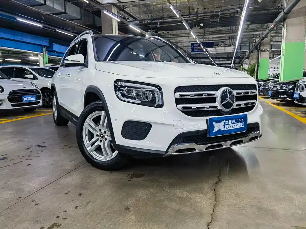 Mercedes-Benz GLB — фото 7