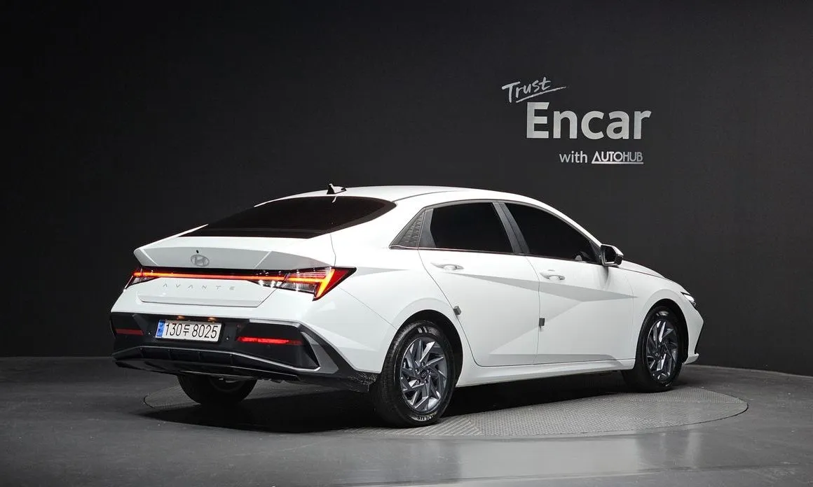 Hyundai AVANTE — фото 2