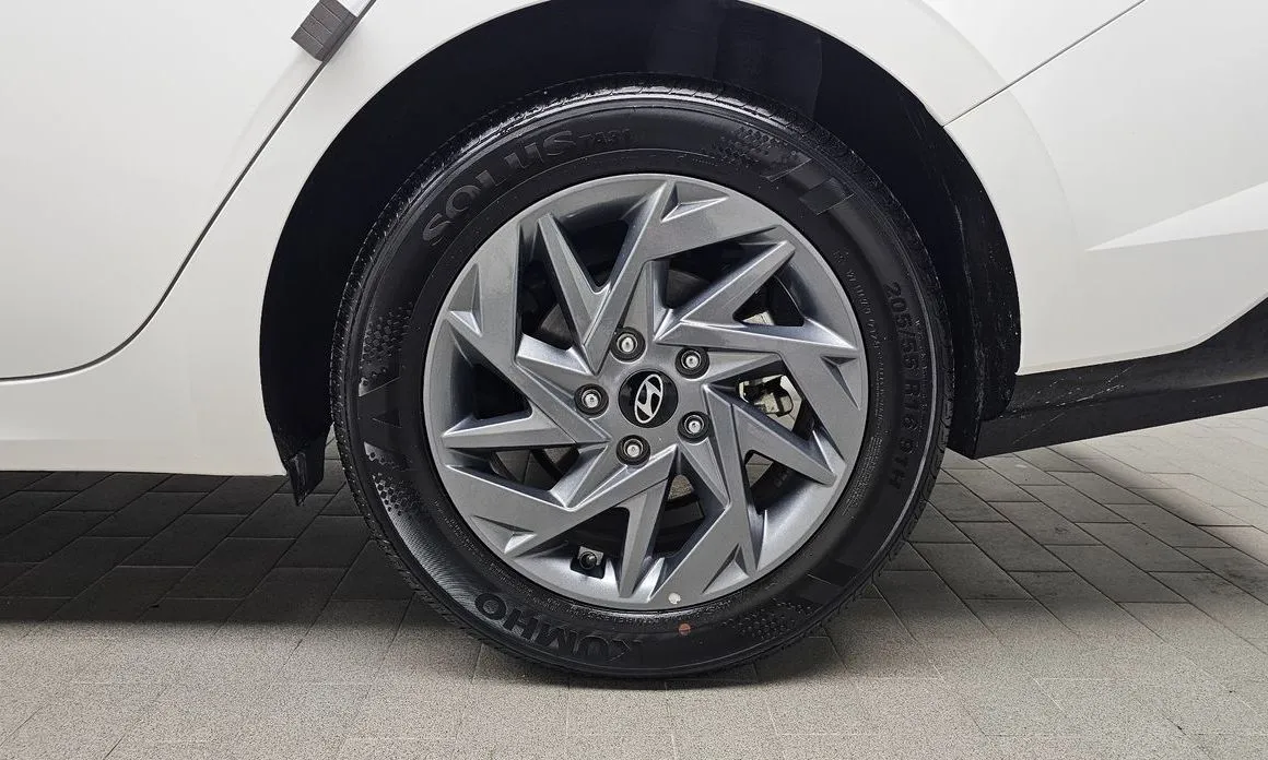 Hyundai AVANTE — фото 7