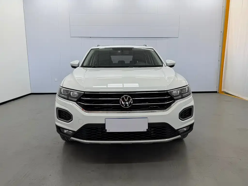 Volkswagen T-Roc — фото 2