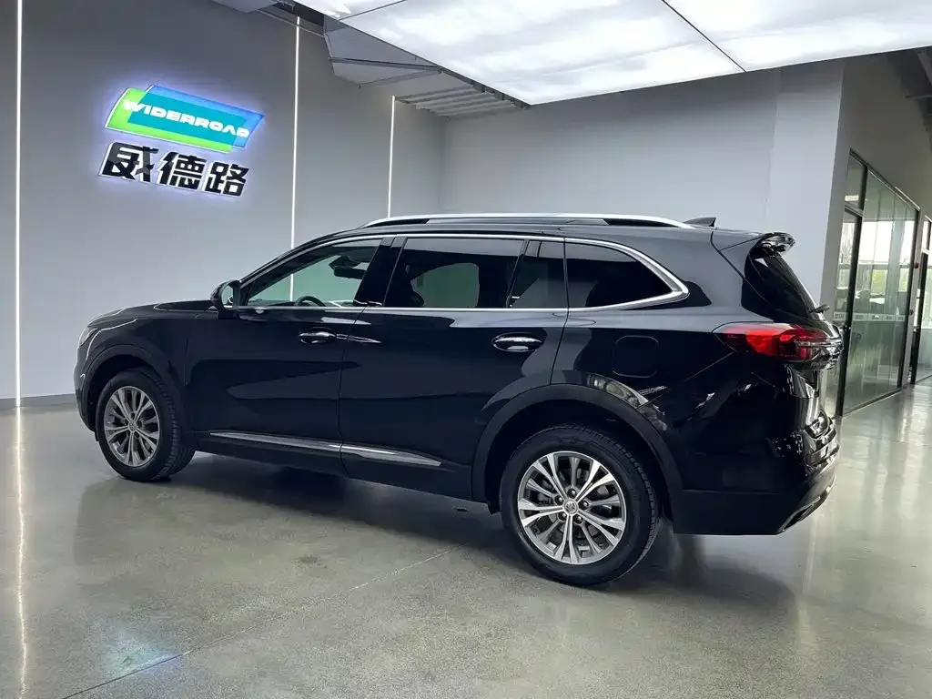Buick Envision Plus — фото 6