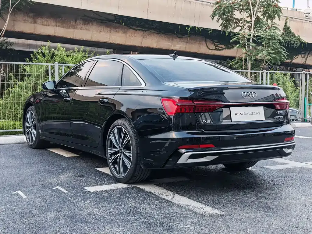 Audi A6L — фото 6