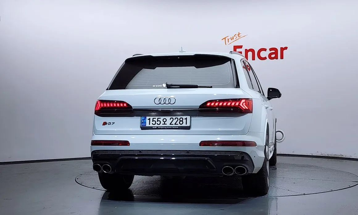 Audi SQ7 — фото 6