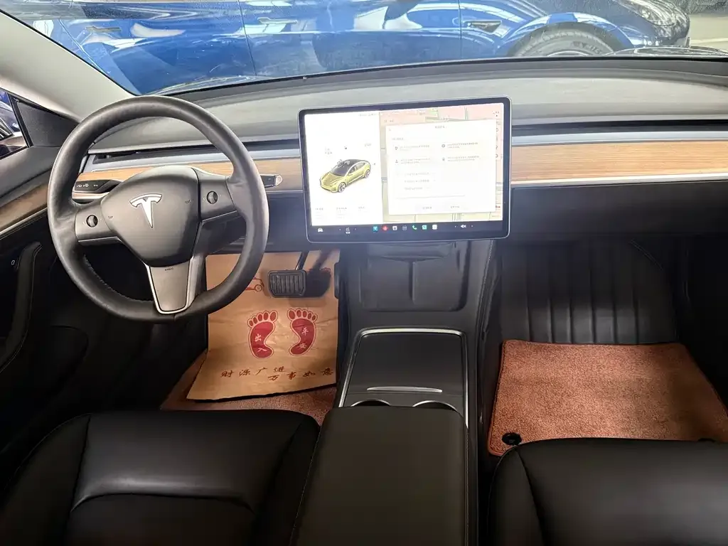 Tesla Model 3 — фото 6