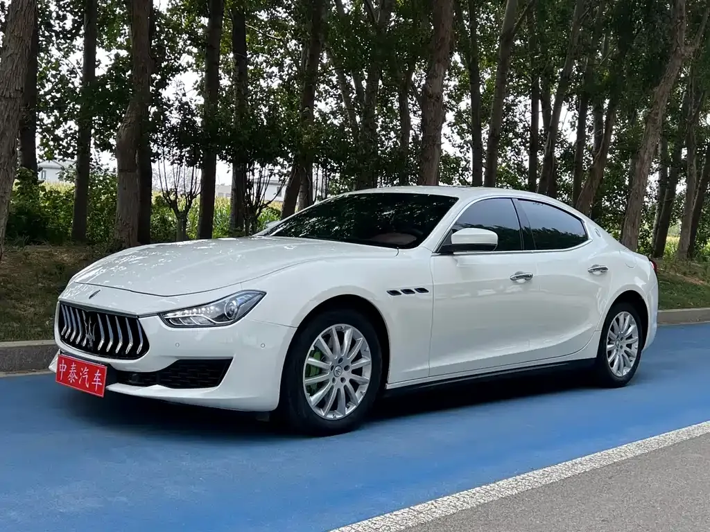 Maserati Ghibli — фото 1