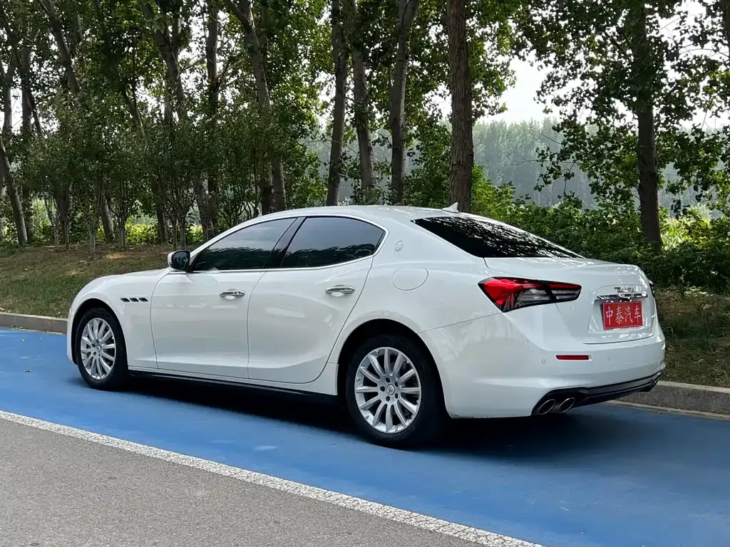 Maserati Ghibli — фото 10