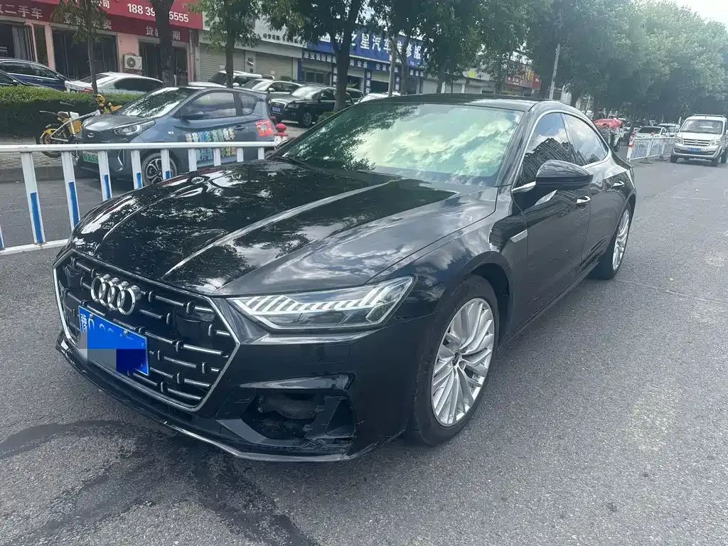 Audi A7L — фото 7