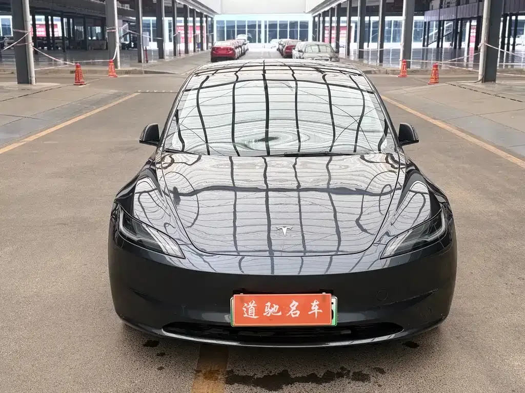 Tesla Model 3 — фото 10