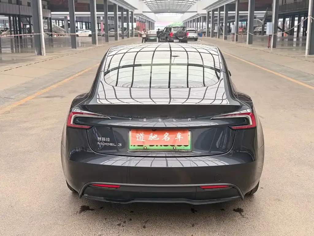 Tesla Model 3 — фото 8