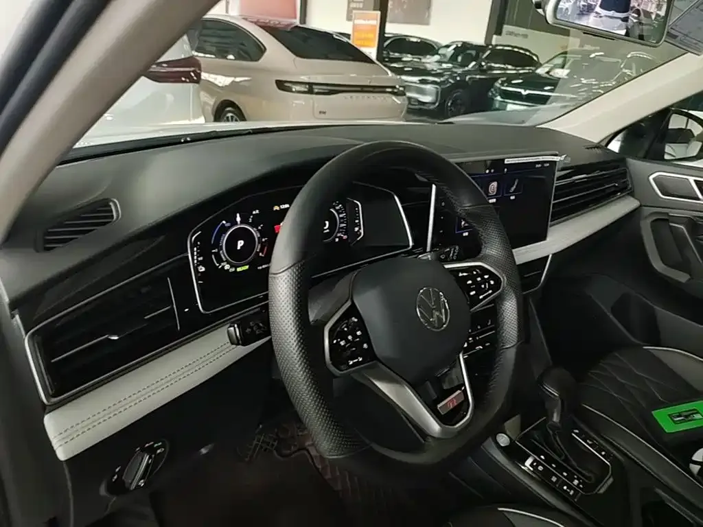 Volkswagen 途观L插电混动 — фото 4