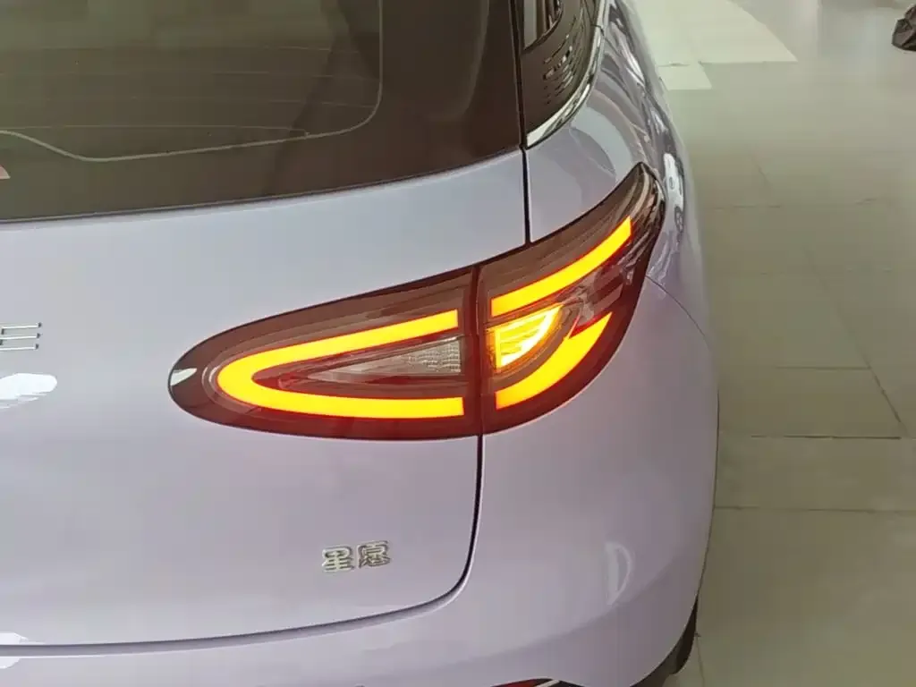 Geely Starburst — фото 2