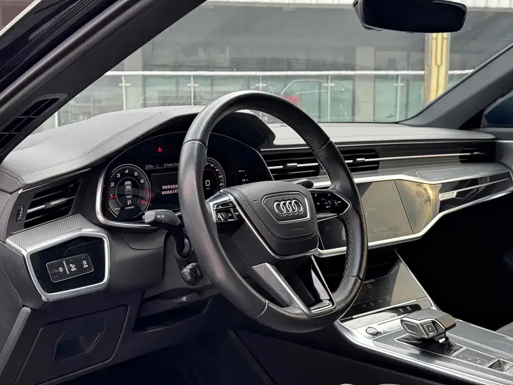Audi A6L — фото 4