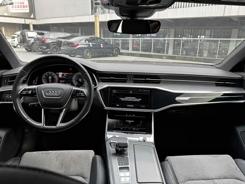 Audi A6L — фото 8