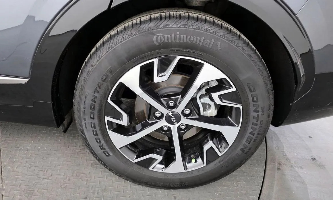 Kia Sportage — фото 10