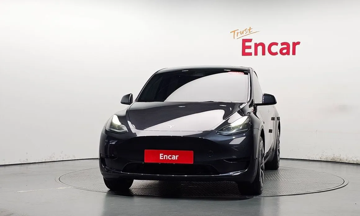 Tesla Model Y — фото 2
